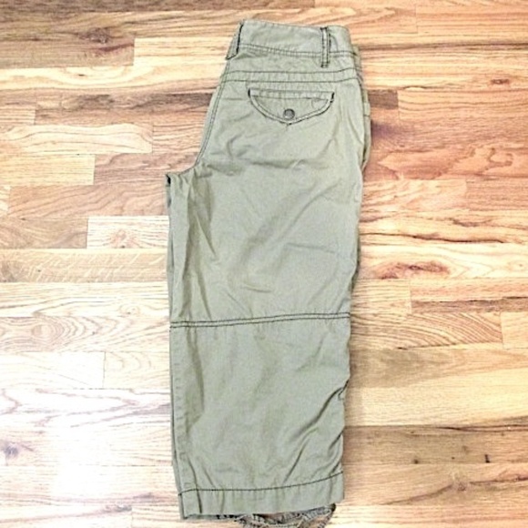Ann Taylor LOFT Khaki "Marisa" Cargo Pants, Size 6 - Picture 2 of 7